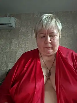 Snapshot of EffectFiona chatting on 25, 10, 2025 EffectFiona online show from 25, 10, 2025