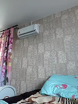 Snapshot of EffectFiona chatting on 13, 11, 2025 EffectFiona online show from 13, 11, 2025