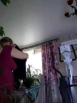 Snapshot of EffectFiona chatting on 25, 11, 2025 EffectFiona online show from 25, 11, 2025