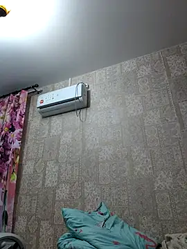 Snapshot of EffectFiona chatting on 3, 12, 2025 EffectFiona online show from 3, 12, 2025