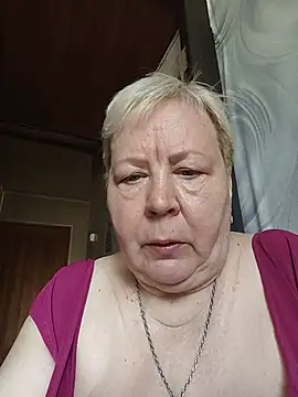 Snapshot of EffectFiona chatting on 18, 5, 2026 EffectFiona online show from 18, 5, 2026