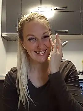 Snapshot of MaviePearl chatting on 29, 1, 2025 MaviePearl online show from 29, 1, 2025