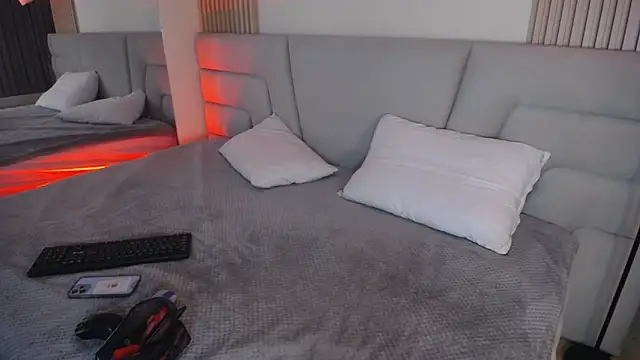 Miss Loise online show from 4, 12, 2025