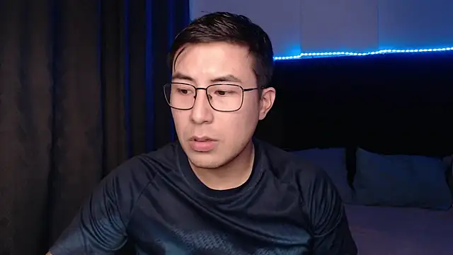 andrewmhilton  online show from 4, 4, 2026