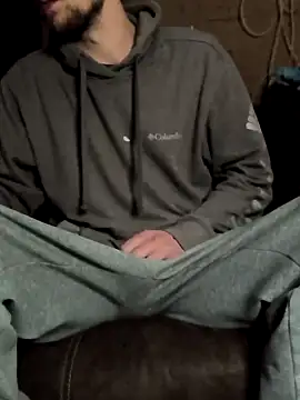 Snapshot of Midwestalpha chatting on 30, 1, 2025 Midwestalpha online show from 30, 1, 2025