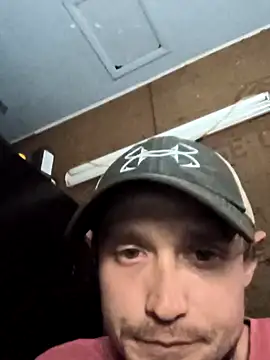 Snapshot of Midwestalpha chatting on 28, 2, 2025 Midwestalpha online show from 28, 2, 2025