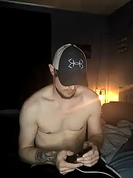 Snapshot of Midwestalpha chatting on 28, 2, 2025 Midwestalpha online show from 28, 2, 2025