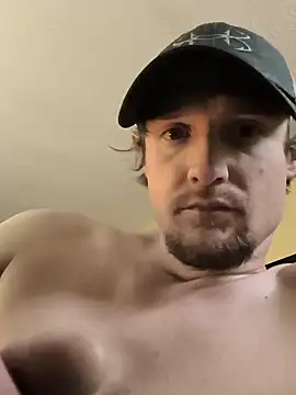 Snapshot of Midwestalpha chatting on 6, 3, 2025 Midwestalpha online show from 6, 3, 2025