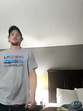 Snapshot of Midwestalpha chatting on 8, 3, 2025 Midwestalpha online show from 8, 3, 2025