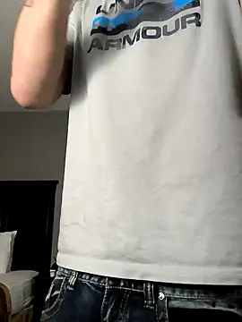 Snapshot of Midwestalpha chatting on 8, 3, 2025 Midwestalpha online show from 8, 3, 2025