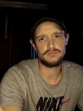 Snapshot of Midwestalpha chatting on 27, 9, 2025 Midwestalpha online show from 27, 9, 2025