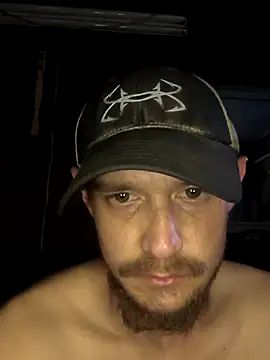 Snapshot of Midwestalpha chatting on 5, 10, 2025 Midwestalpha online show from 5, 10, 2025