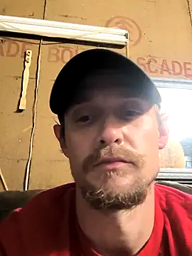 Snapshot of Midwestalpha chatting on 25, 10, 2025 Midwestalpha online show from 25, 10, 2025