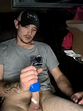 Snapshot of Midwestalpha chatting on 2, 11, 2025 Midwestalpha online show from 2, 11, 2025