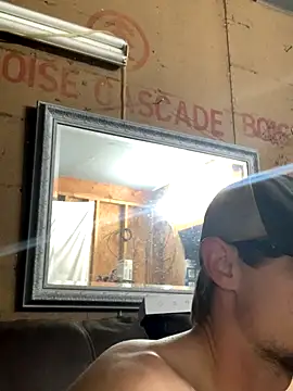 Snapshot of Midwestalpha chatting on 8, 1, 2026 Midwestalpha online show from 8, 1, 2026