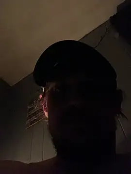 Snapshot of Midwestalpha chatting on 4, 2, 2026 Midwestalpha online show from 4, 2, 2026