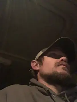 Snapshot of Midwestalpha chatting on 5, 2, 2026 Midwestalpha online show from 5, 2, 2026