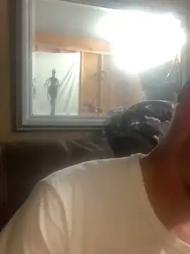 Snapshot of Midwestalpha chatting on 19, 6, 2026 Midwestalpha online show from 19, 6, 2026