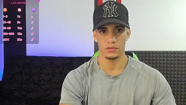 Snapshot of jhonnysnow17 chatting on 13, 2, 2025 jhonnysnow17 online show from 13, 2, 2025