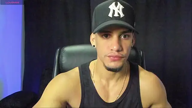 Snapshot of jhonnysnow17 chatting on 18, 9, 2025 jhonnysnow17 online show from 18, 9, 2025