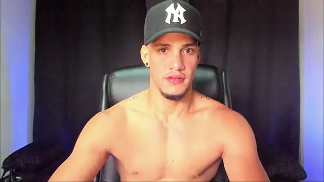 Snapshot of jhonnysnow17 chatting on 21, 9, 2025 jhonnysnow17 online show from 21, 9, 2025