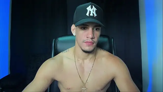 Snapshot of jhonnysnow17 chatting on 24, 9, 2025 jhonnysnow17 online show from 24, 9, 2025