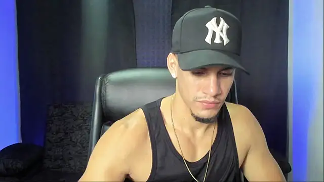 Snapshot of jhonnysnow17 chatting on 5, 10, 2025 jhonnysnow17 online show from 5, 10, 2025