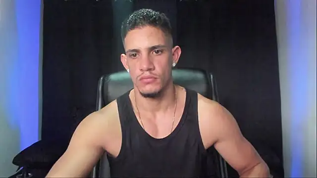 Snapshot of jhonnysnow17 chatting on 7, 10, 2025 jhonnysnow17 online show from 7, 10, 2025