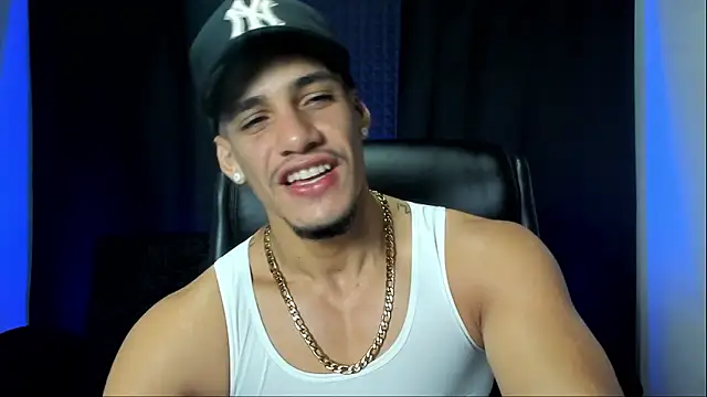 Snapshot of jhonnysnow17 chatting on 12, 10, 2025 jhonnysnow17 online show from 12, 10, 2025