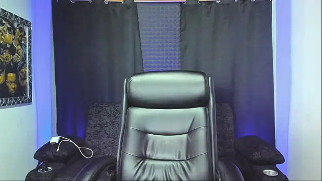 Snapshot of jhonnysnow17 chatting on 25, 10, 2025 jhonnysnow17 online show from 25, 10, 2025