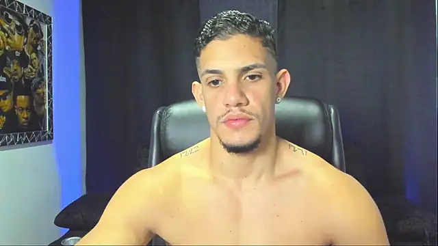 Snapshot of jhonnysnow17 chatting on 15, 12, 2025 jhonnysnow17 online show from 15, 12, 2025