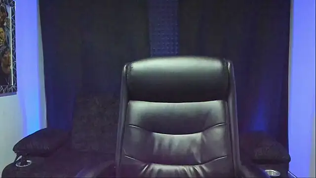 Snapshot of jhonnysnow17 chatting on 21, 12, 2025 jhonnysnow17 online show from 21, 12, 2025