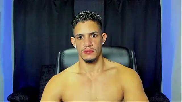 Snapshot of jhonnysnow17 chatting on 23, 12, 2025 jhonnysnow17 online show from 23, 12, 2025