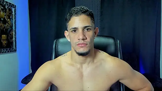 Snapshot of jhonnysnow17 chatting on 7, 1, 2026 jhonnysnow17 online show from 7, 1, 2026