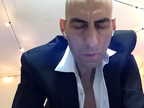 HandsomeAlfie online show from 1, 10, 2025