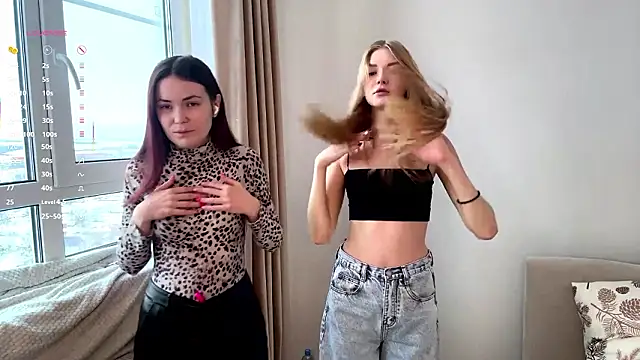 Snapshot of EllenReeves chatting on 14, 2, 2026 EllenReeves online show from 14, 2, 2026