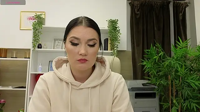 SelineSole online show from 4, 2, 2025