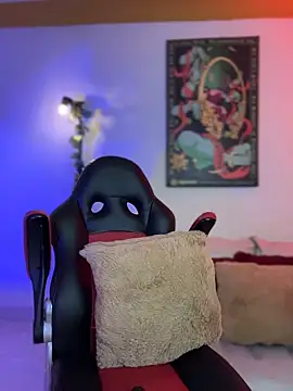 ZahaRoseee online show from 7, 4, 2026