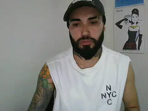 Snapshot of transgenderboy chatting on 15, 7, 2026 transgenderboy online show from 15, 7, 2026