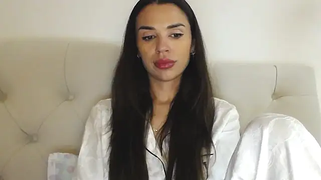 Mika Gold online show from 8, 9, 2025