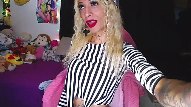 flaquita corall online show from 4, 6, 2026