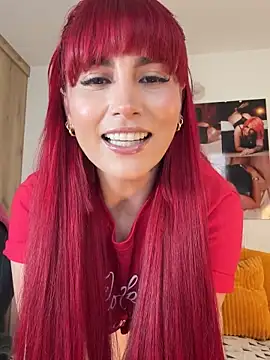 zafiro mo0n online show from 4, 3, 2025