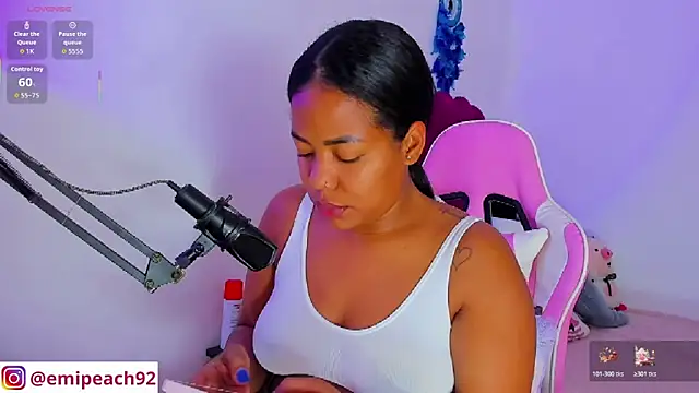 Snapshot of samanthaabloom chatting on 14, 11, 2025 samanthaabloom online show from 14, 11, 2025