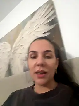 Snapshot of TaniaAmore chatting on 5, 10, 2025 TaniaAmore online show from 5, 10, 2025