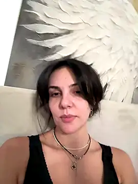 Snapshot of TaniaAmore chatting on 11, 10, 2025 TaniaAmore online show from 11, 10, 2025