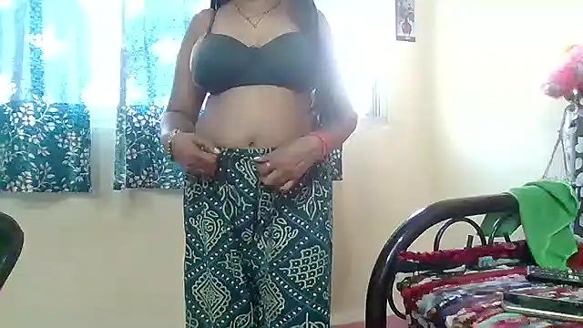 NautyBabe online show from 15, 11, 2025