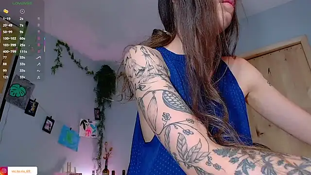 Snapshot of VickyJackson_ chatting on 2, 10, 2025 VickyJackson online show from 2, 10, 2025