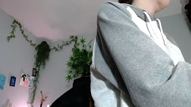 Snapshot of VickyJackson_ chatting on 21, 10, 2025 VickyJackson online show from 21, 10, 2025