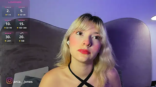 Snapshot of Ania_jones chatting on 22, 12, 2024 Ania jones online show from 22, 12, 2024