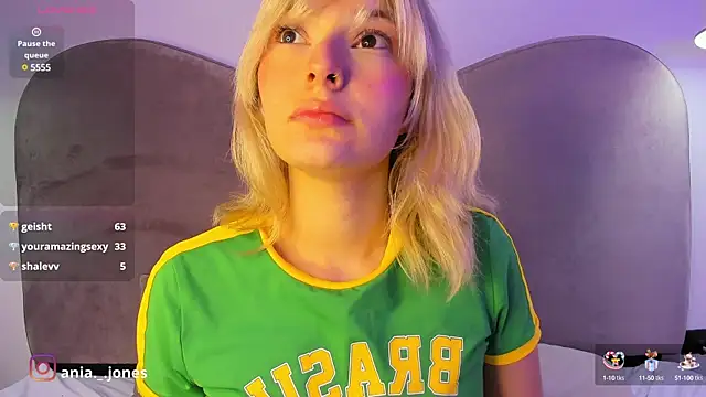 Snapshot of Ania_jones chatting on 26, 12, 2024 Ania jones online show from 26, 12, 2024